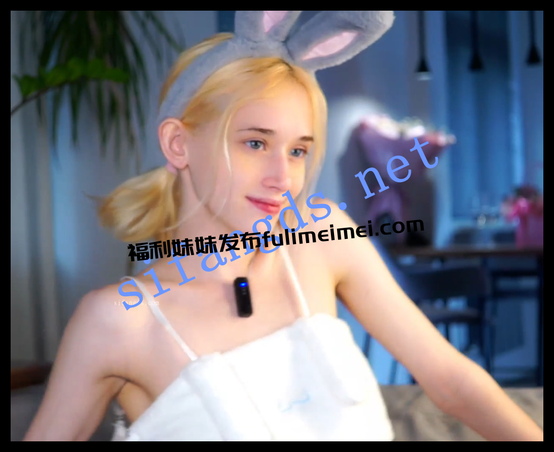 ❤️外站06年极品嫩妹【taitehambelton】小只马直播福利