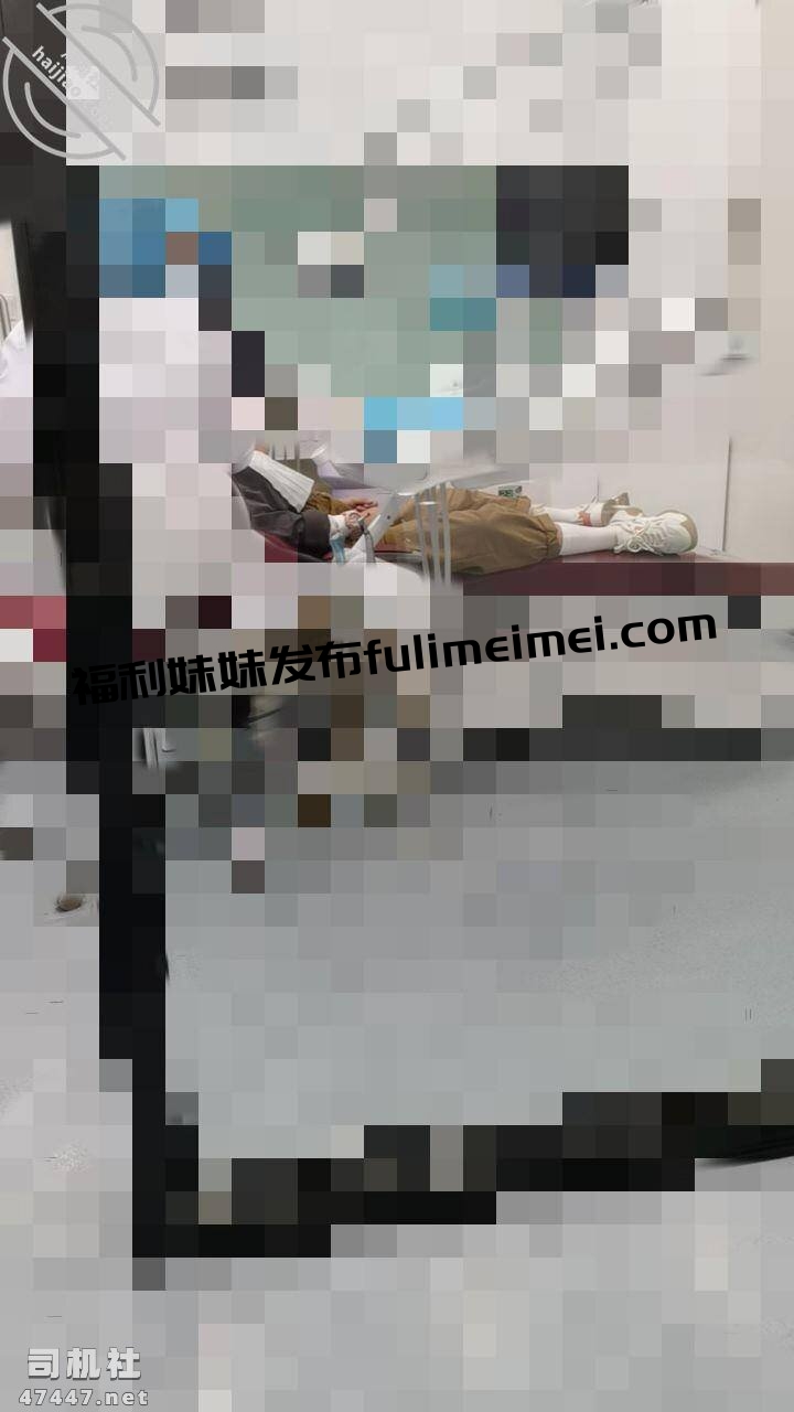 （磁力）海角社区禽兽父亲破处18岁萝莉女儿后续 喂闺女…