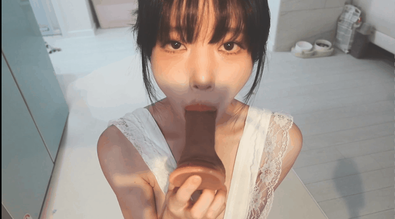 很火的韩国高潮脸美女bearasoni口交视频又流出啦[6V300M][夸克]