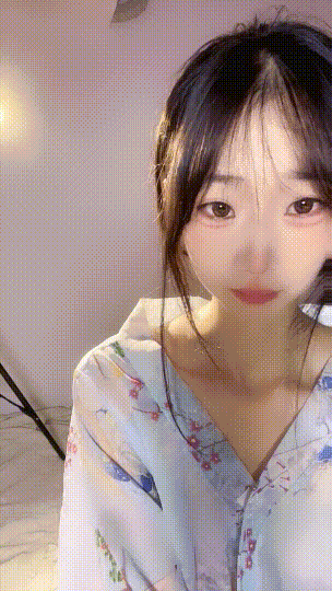 最顶级校花！颜值巅峰美女~【呆呆小羊儿】道具自慰！爽飞~